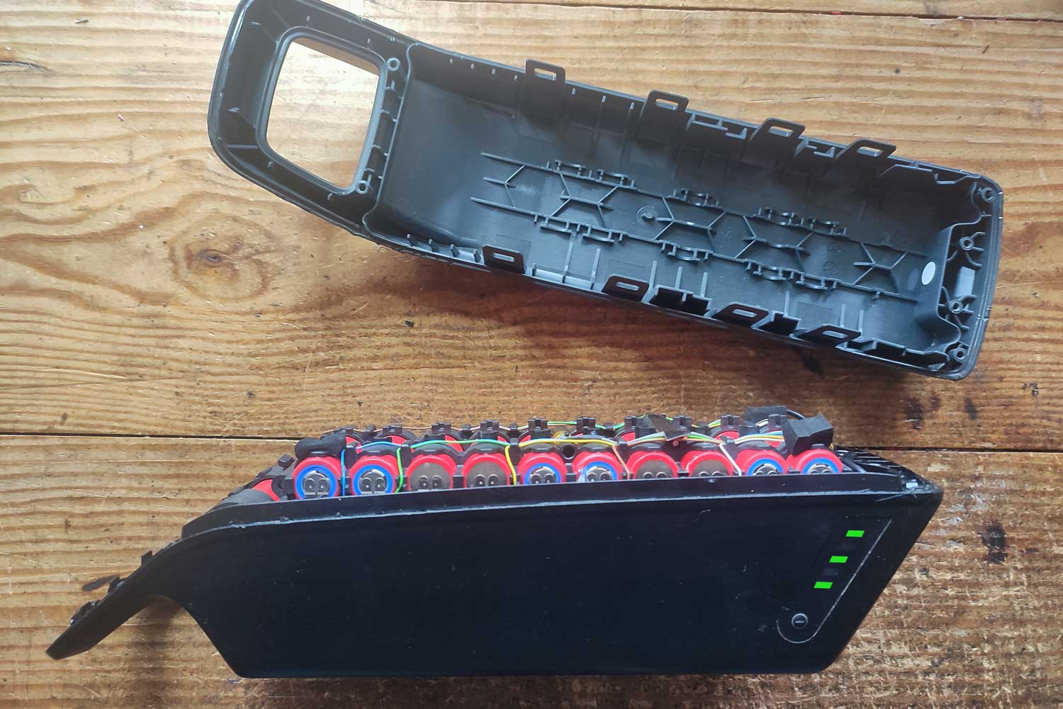 Batterie BOCSH Powerpack erreur temperature clignotement de trois diodes